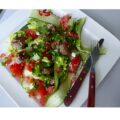 Oosterse maaltijdsalade met licht pittige gehaktballetjes
