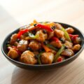 paprikakip met sugar snaps