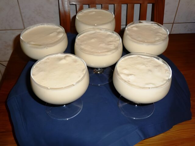 Passievruchtenmousse uit Madeira (mousse de Maracujá)
