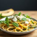 Pasta met courgette, ricotta en munt