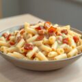 Pasta met preisaus en spekjes