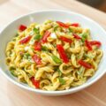 Pasta-pesto salade
