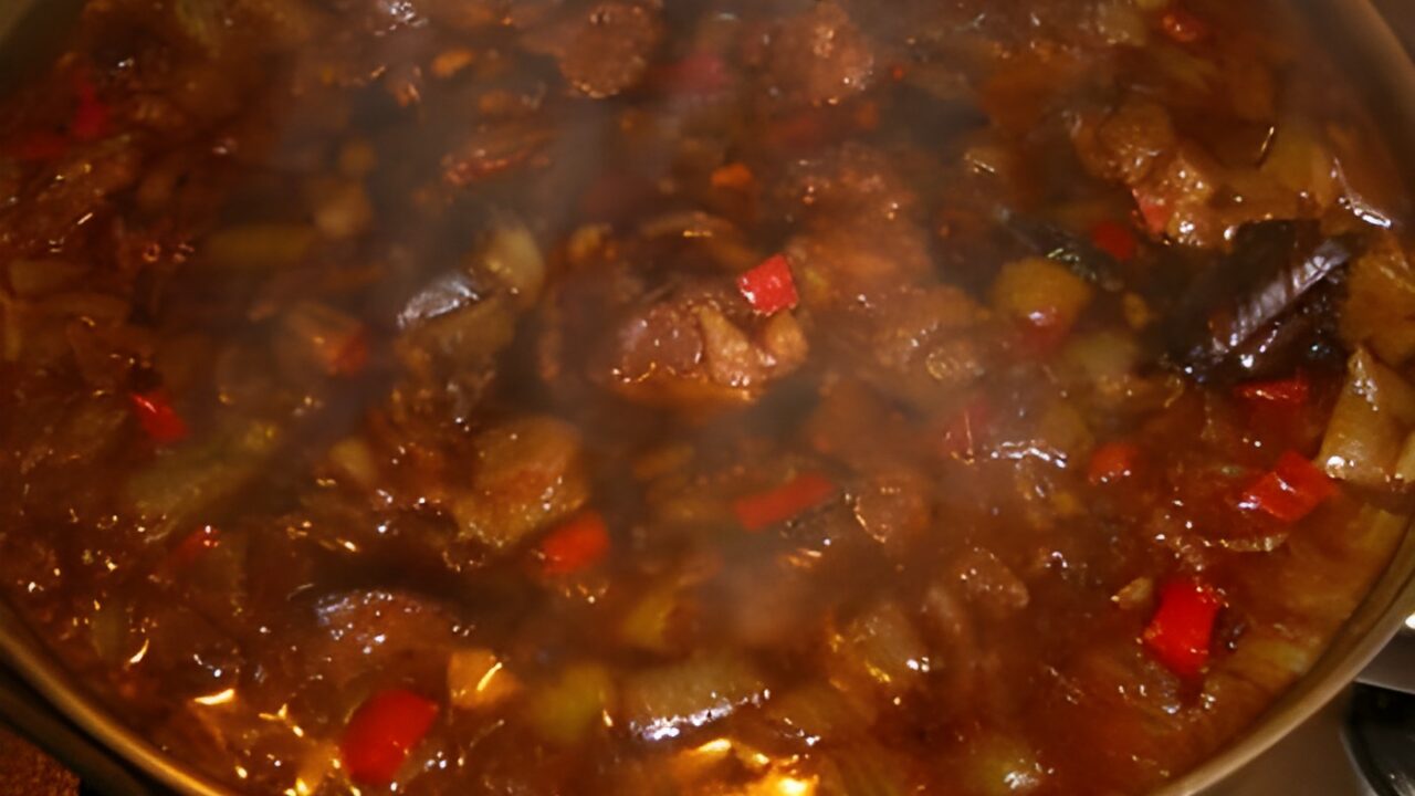 Pittige Indische rundvleesstoofpot ook voor slowcooker
