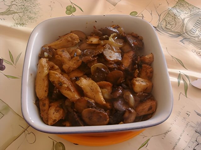 Pittige kip met champignons