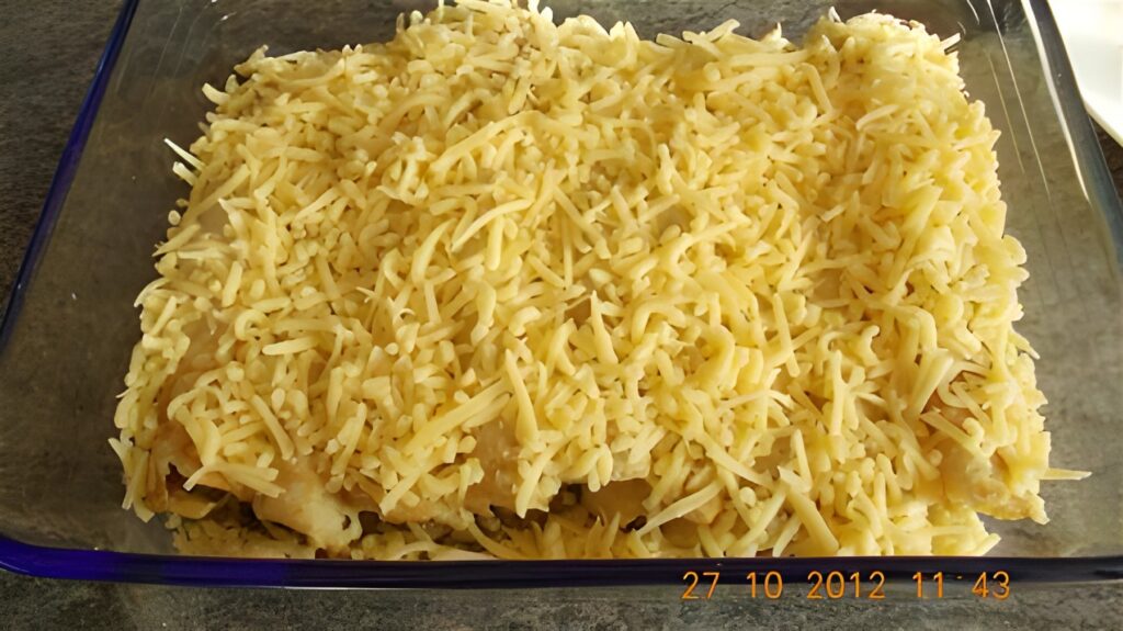Pittige Mexicaanse met kipfilet gevulde pannenkoeken