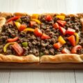 Plaatkoek met gehakt en paprika