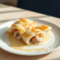 Pladijs gevuld met grijze garnalen