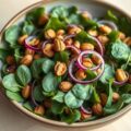 Posteleinsalade met hazelnoten