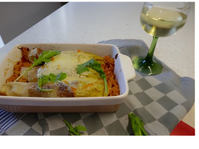 Provençaals Pastaovenschoteltje met witlof in de hoofdrol.