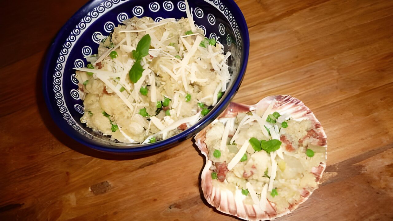 Risotto met erwtjes, chorizo en coquilles