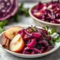 Rodekool met appelstroop en kaneel