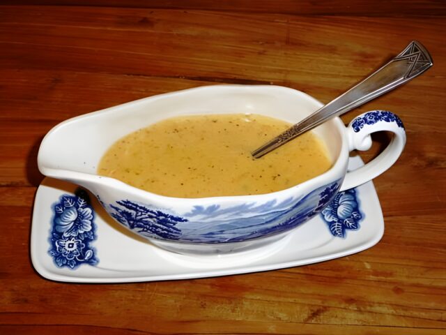 Romige honing mosterdsaus (warm)
