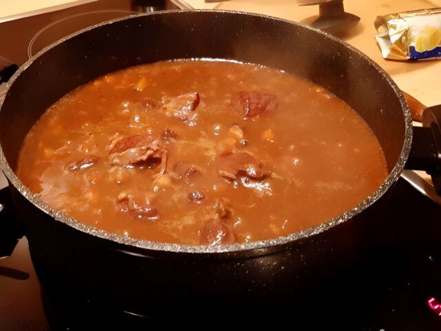 Rundvleesgoulash met port en balsamico