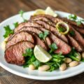 Salade met gekruide ossenhaas