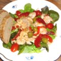 Salade met grote en kleine garnalen