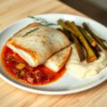 Saltimbocca van kabeljauw, Gandaham en tomatensaus
