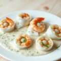 Scholfiletrolletjes met gamba’s en dillesaus