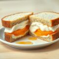 Sinaasappel-mascarpone sandwich