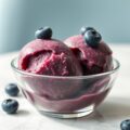 Sorbet van bosbessen en kefir