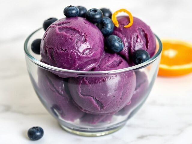 Sorbet van bosbessen en sinaasappel