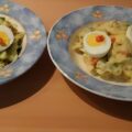 Stamppot ijsbergsla met spek, paprika en kaas
