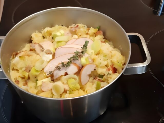 Stamppot koolraap met gerookte kipfilet