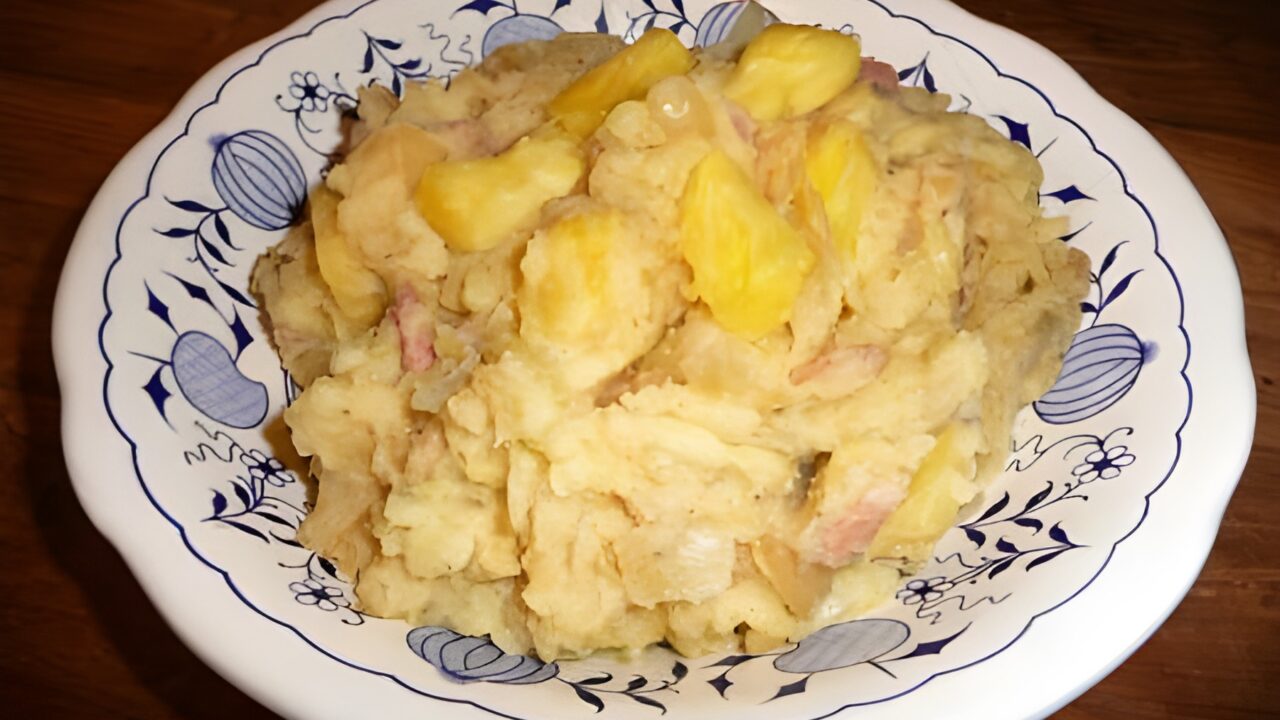 Stamppot met spitskool en ananas