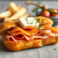 Stokbrood met ham kaasboter