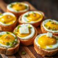 Stokbrood met spiegeleitjes