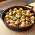 Stroganof met kip (eenpansgerecht)