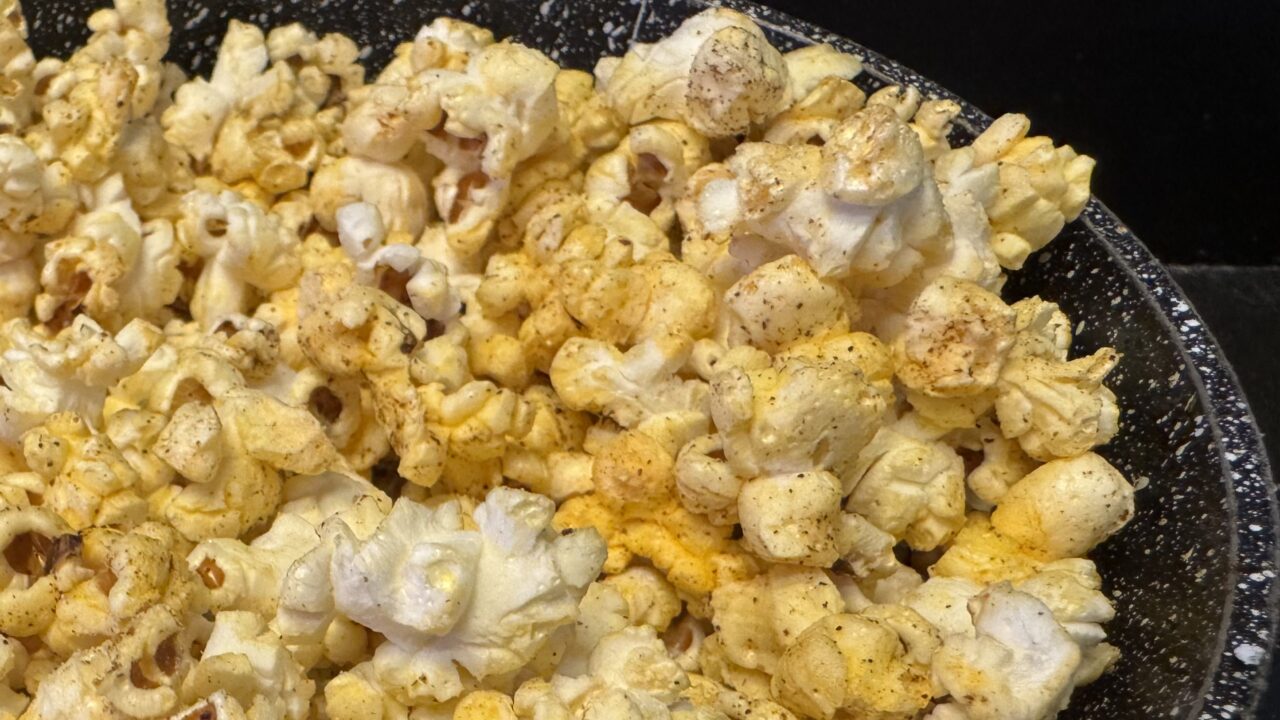 Zoet-zoute paprikapopcorn — foto 1