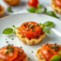 Tomatentaartjes met kwartelei
