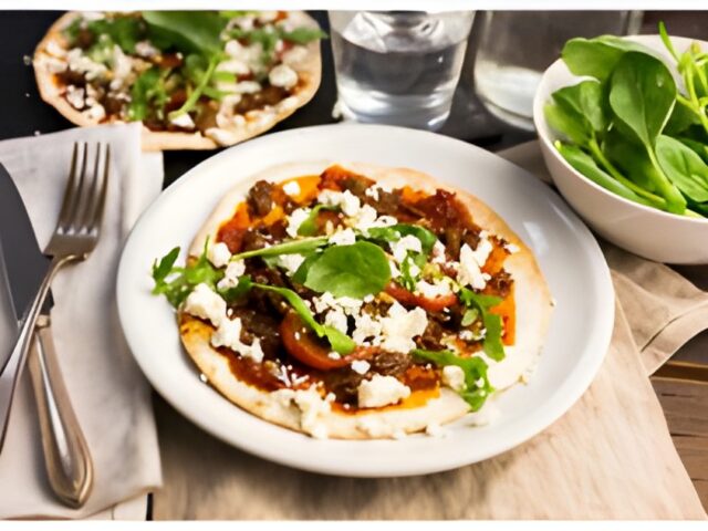 Tortizza met feta en gehakt