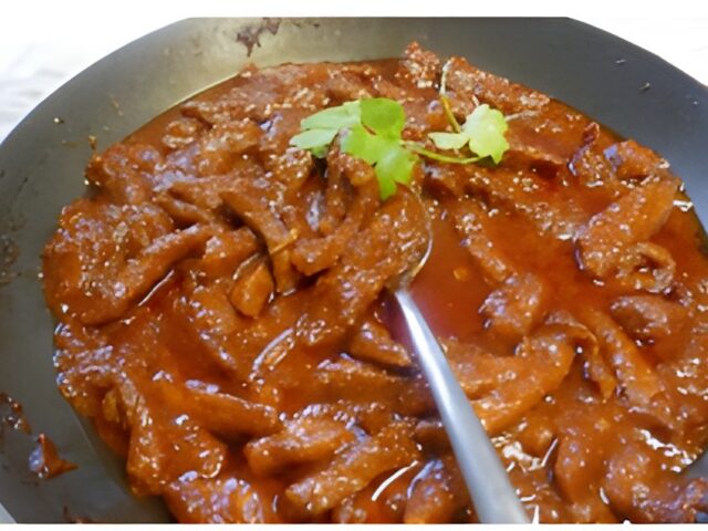 Varkensvlees in een Babi Pangang-marinade
