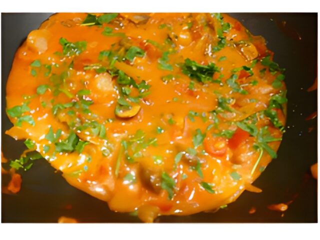Zomerstoof met kippendij , paprika, champignons , peper ui en tomaat.
