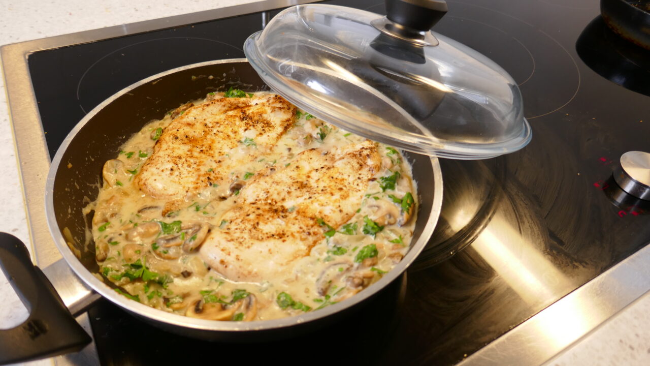 Kipfilet in roomsaus, foto 1