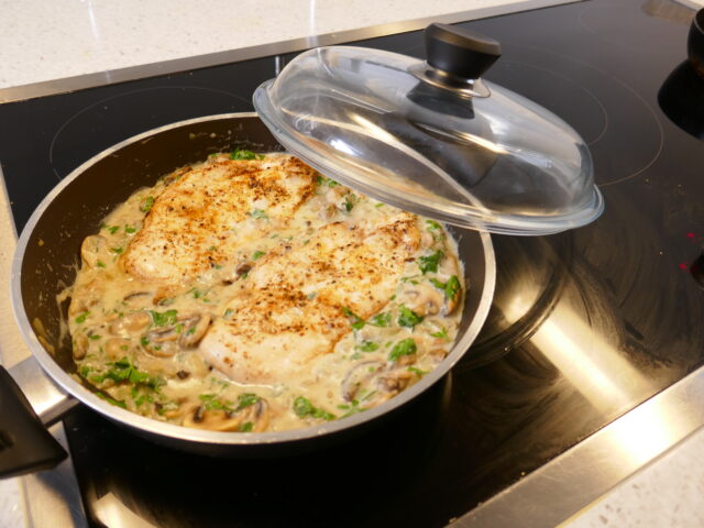 Kipfilet in roomsaus