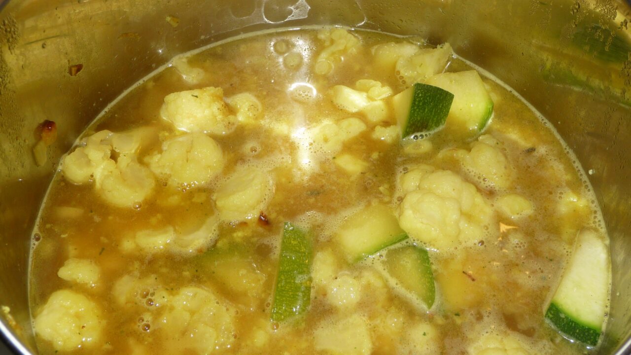 Courgette bloemkoolsoep met kerrie, foto 6