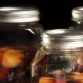 Rumtopf van gedroogde vruchten