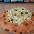 Aardappelsalade met gerookte zalm