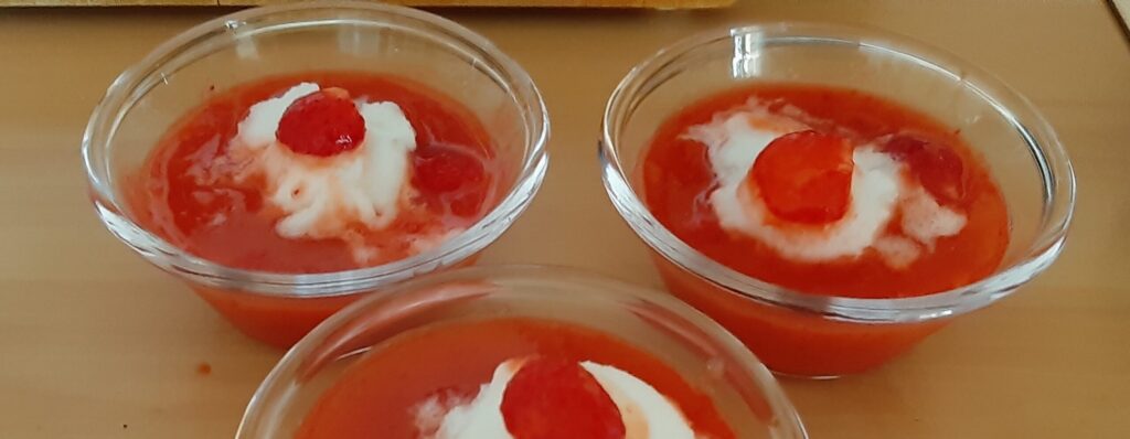 Aardbeiensoep met limoncello