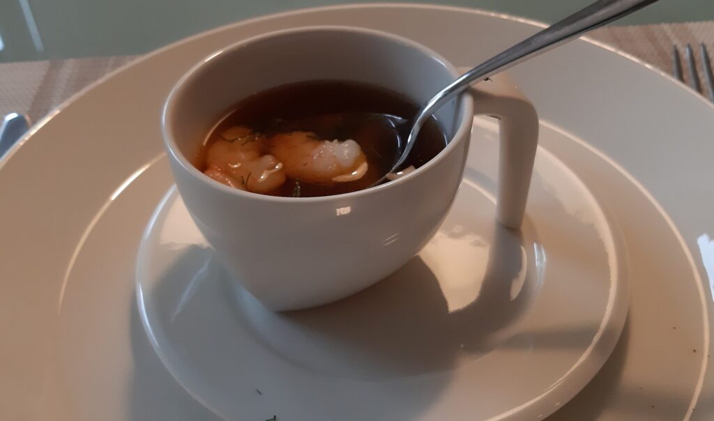 Amusesoep: Sherrybouillon met garnalen
