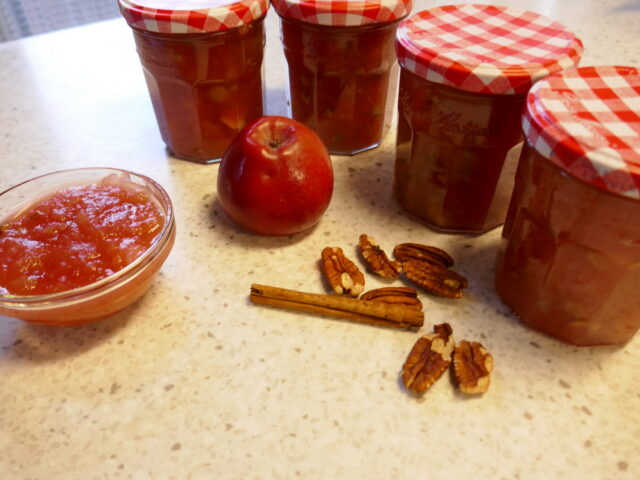 Appeltaart jam met pecannoten