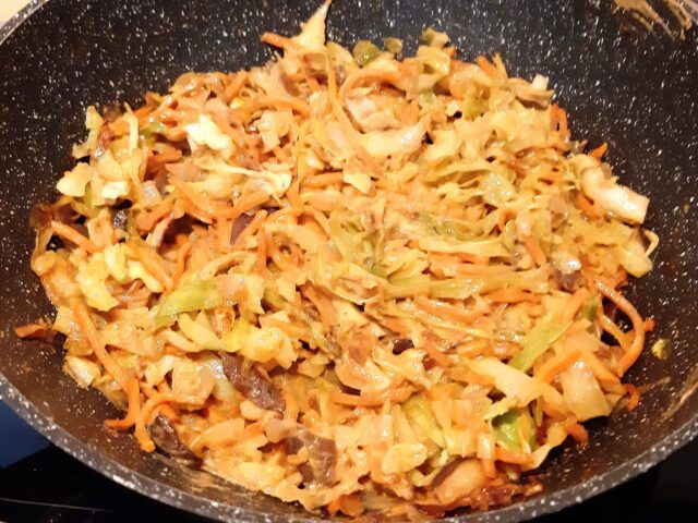 Spitskool met shiitake en prei uit de wok, Pittig gekruid