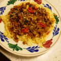 Bami met gehakt en zelfgemaakte woksaus