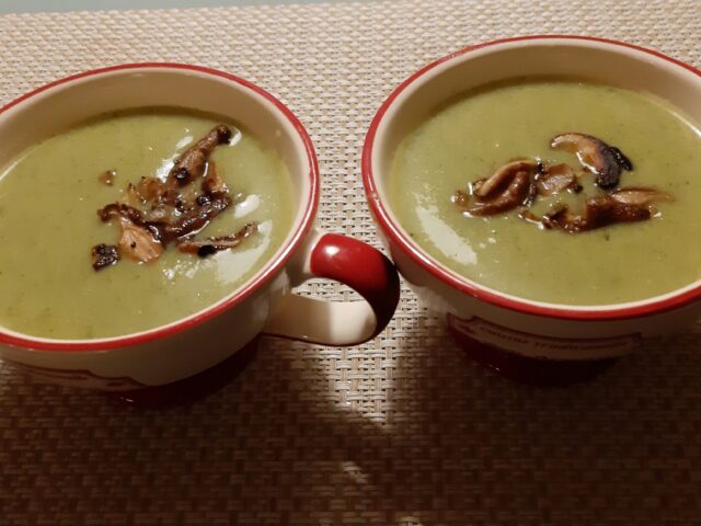 Broccolisoep met shiitake, Japans gekruid
