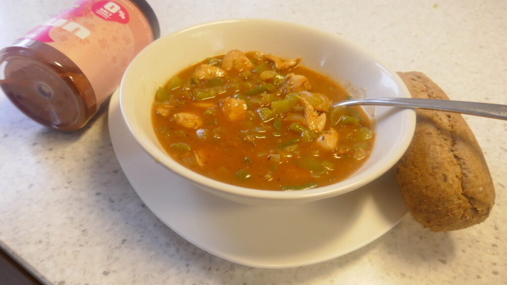 Cajun maaltijdsoep met kipfilet