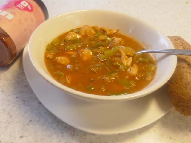 Cajun maaltijdsoep met kipfilet