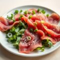 carpaccio op een salade met gebakken ( zie opm)