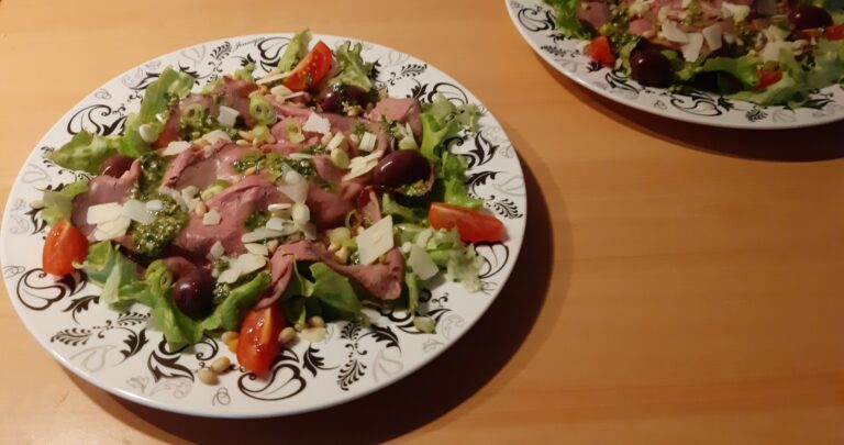 Carpaccio van rosbief met pestodressing
